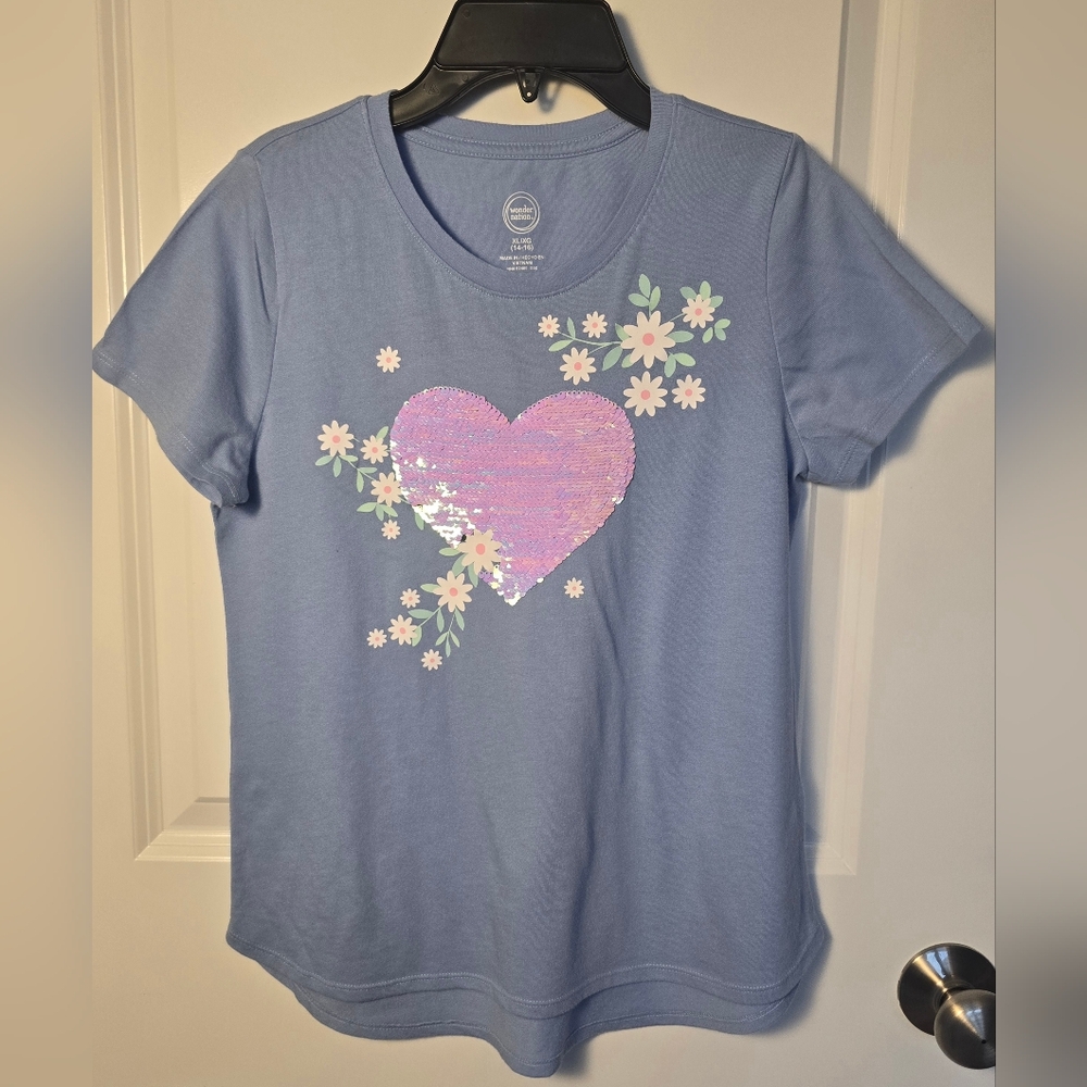 Girls Wonder Nation‎ Light Blue Sequin Color Changing Heart Tee Size L